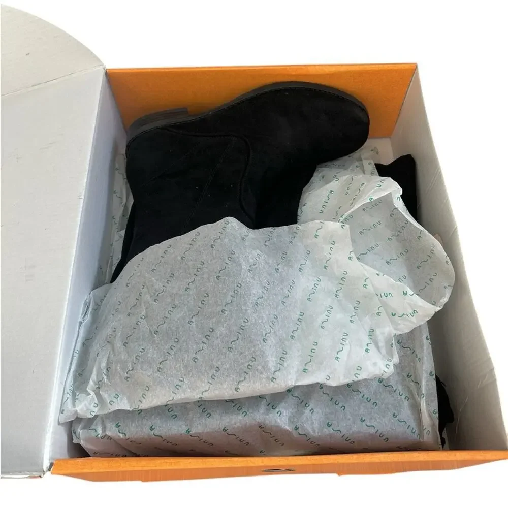 Unisa Huhvana Black Over-the-Knee Boots 7 in Box